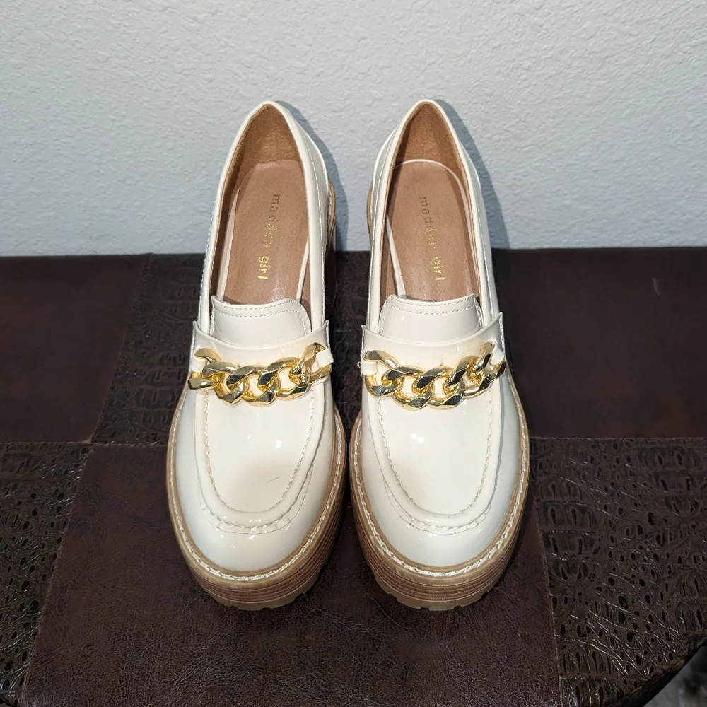 Madden Girl Ivory / Cream Platform Loafers with Gold Chain, Size 9